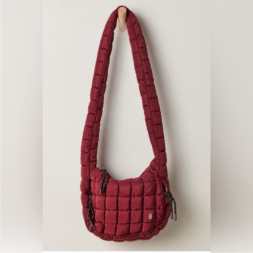 Final price ✨NWT FP movement mini carryall sling